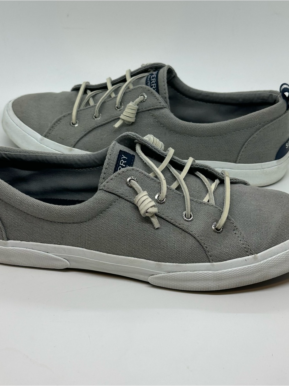 Sperry Grey Canvas Memory Foam Sneakers Women’s Size 11
